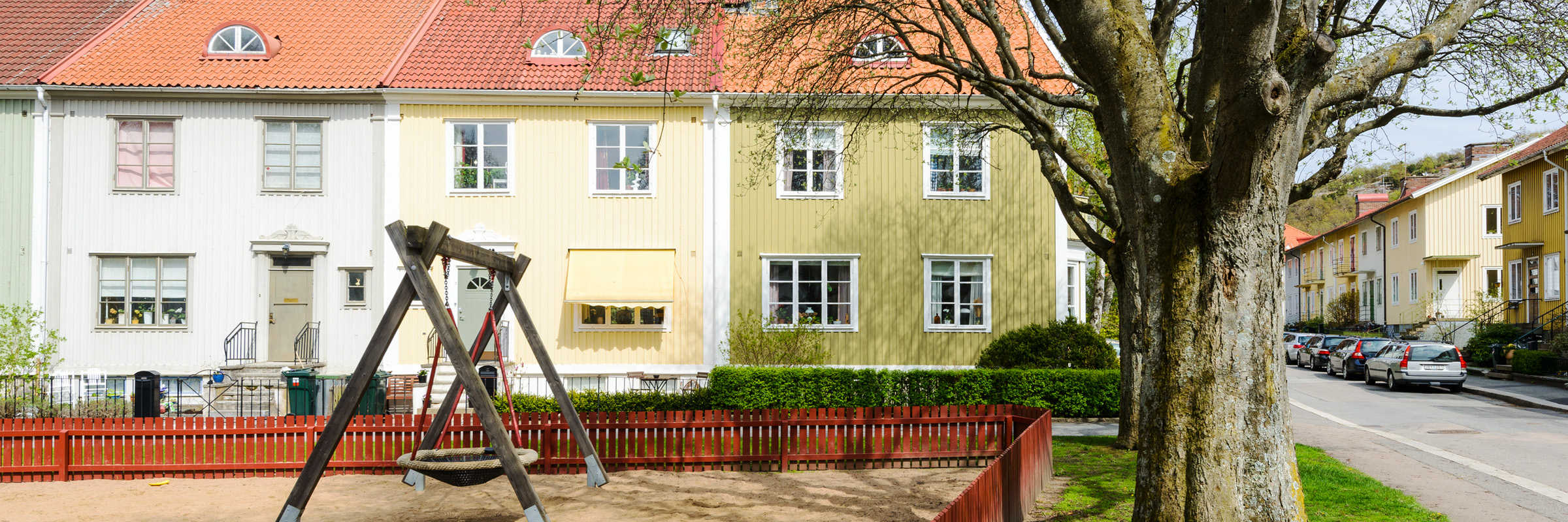 Lekpark i radhusområde