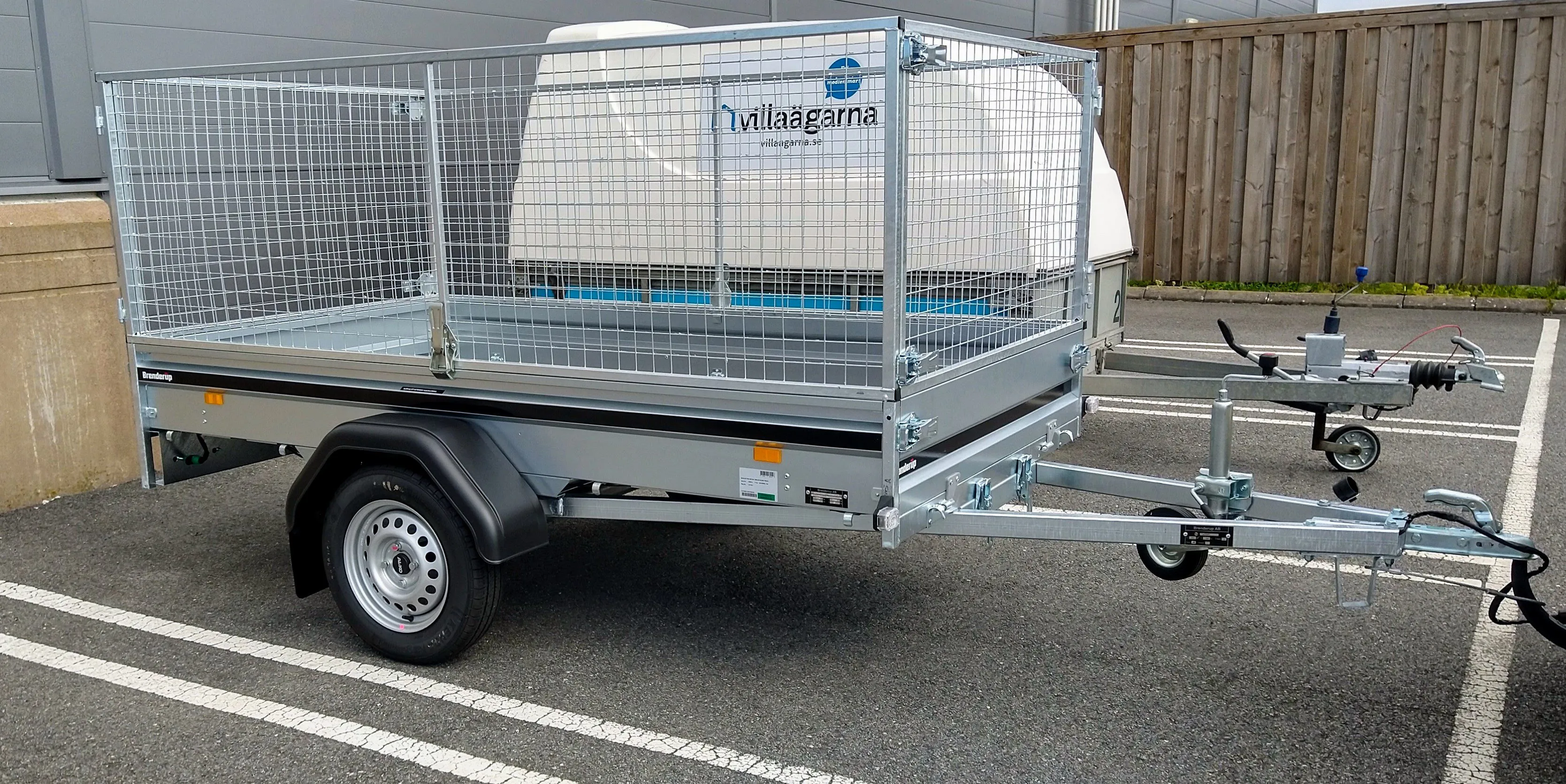 VILLAÄG WNB89J NY SEPT 2022.jpg