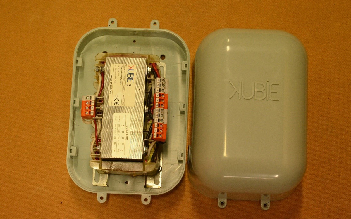 Energisparboxen Kubie öppnad