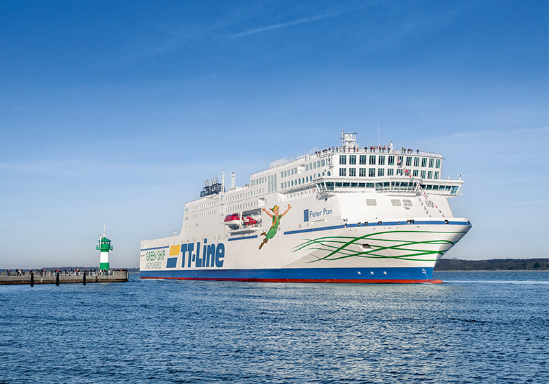 TT-line fartyg ute på sjön